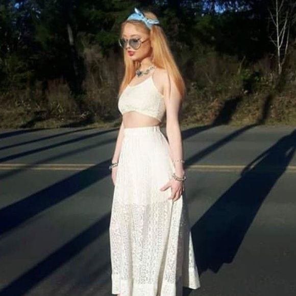 Meet your Posher, Alice - Picture 1 of 1